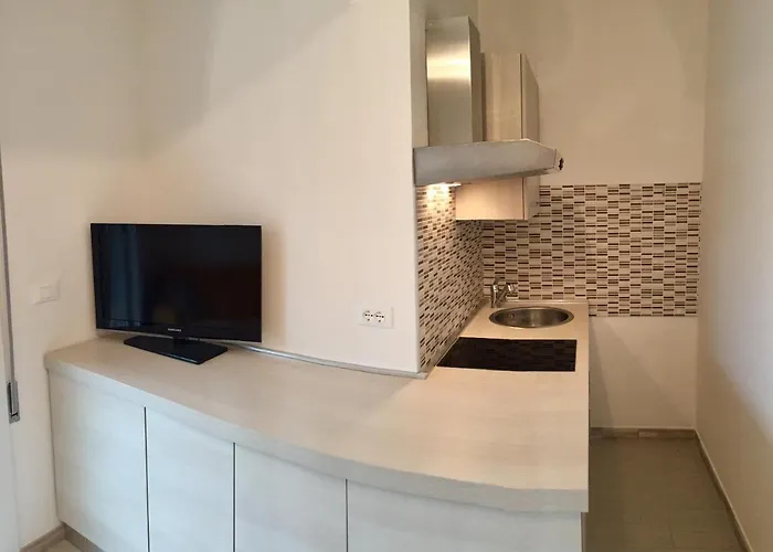 On The Adriatic Tra Venezia Ferrara E Ravenna Sulla Della Riviera Adriatica