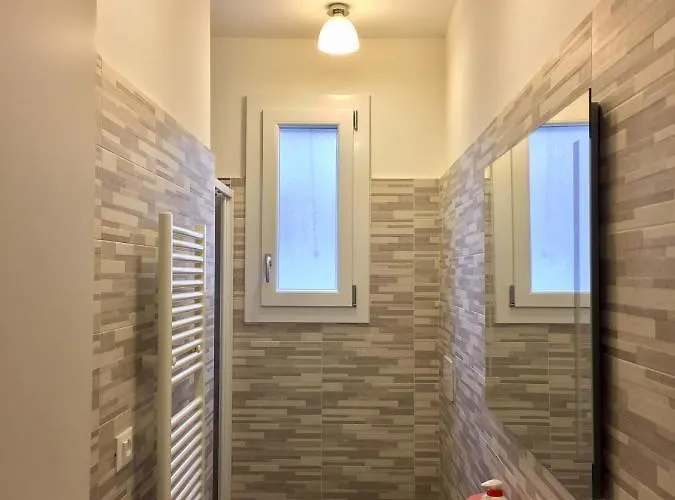 On The Adriatic Tra Venezia Ferrara E Ravenna Sulla Della Riviera Adriatica *